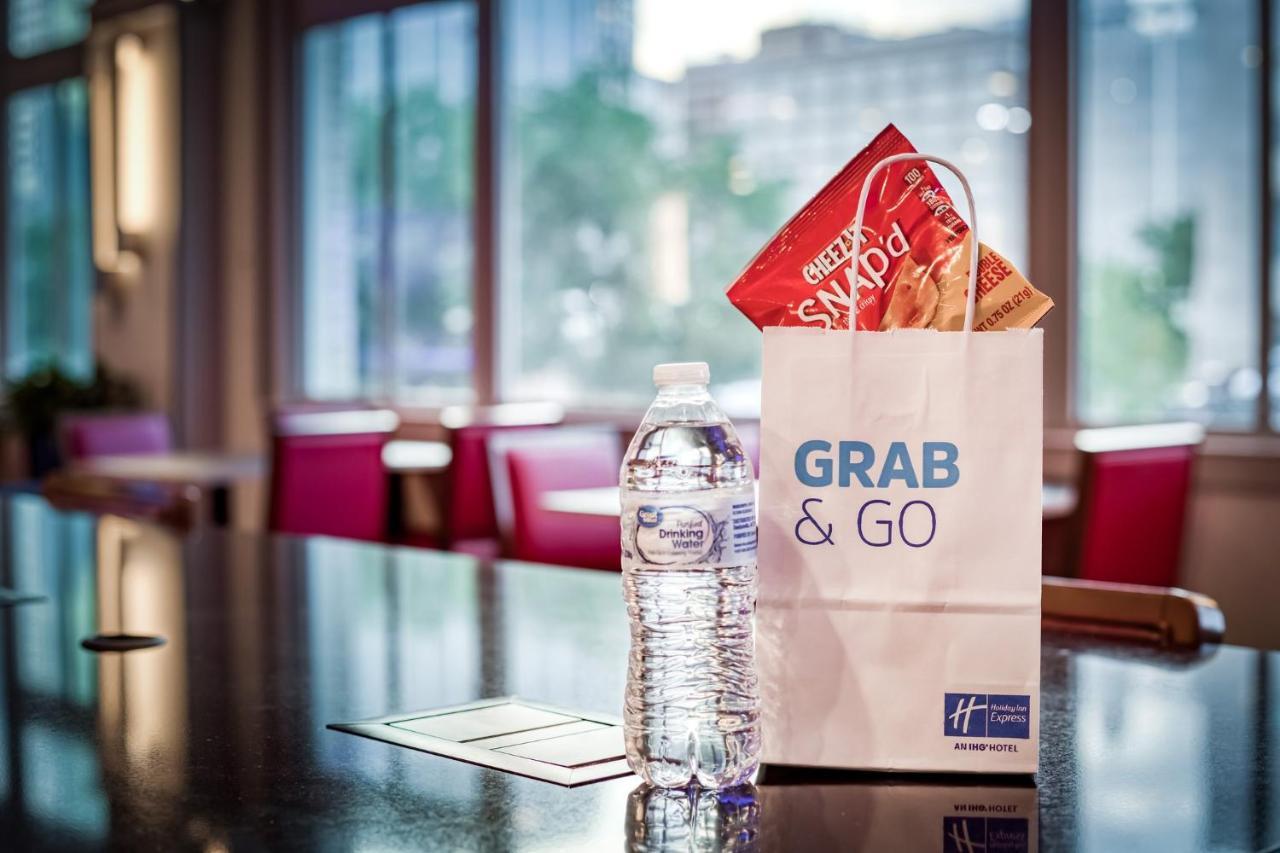 Holiday Inn Express - Kansas City Downtown By Ihg Экстерьер фото