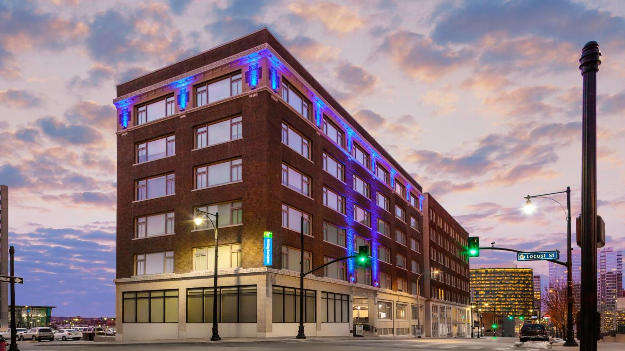 Holiday Inn Express - Kansas City Downtown By Ihg Экстерьер фото